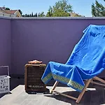 Apartment Summer Breeze